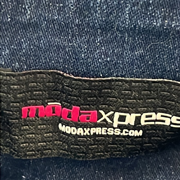 Modaxpress back panel lift stretchy jeans size 11/12 - Picture 7 of 14